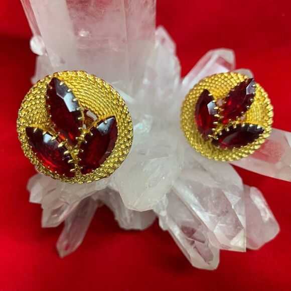 Rich Red Marquis shaped, Faceted Rhinestone Earrings - Picture 2 of 6